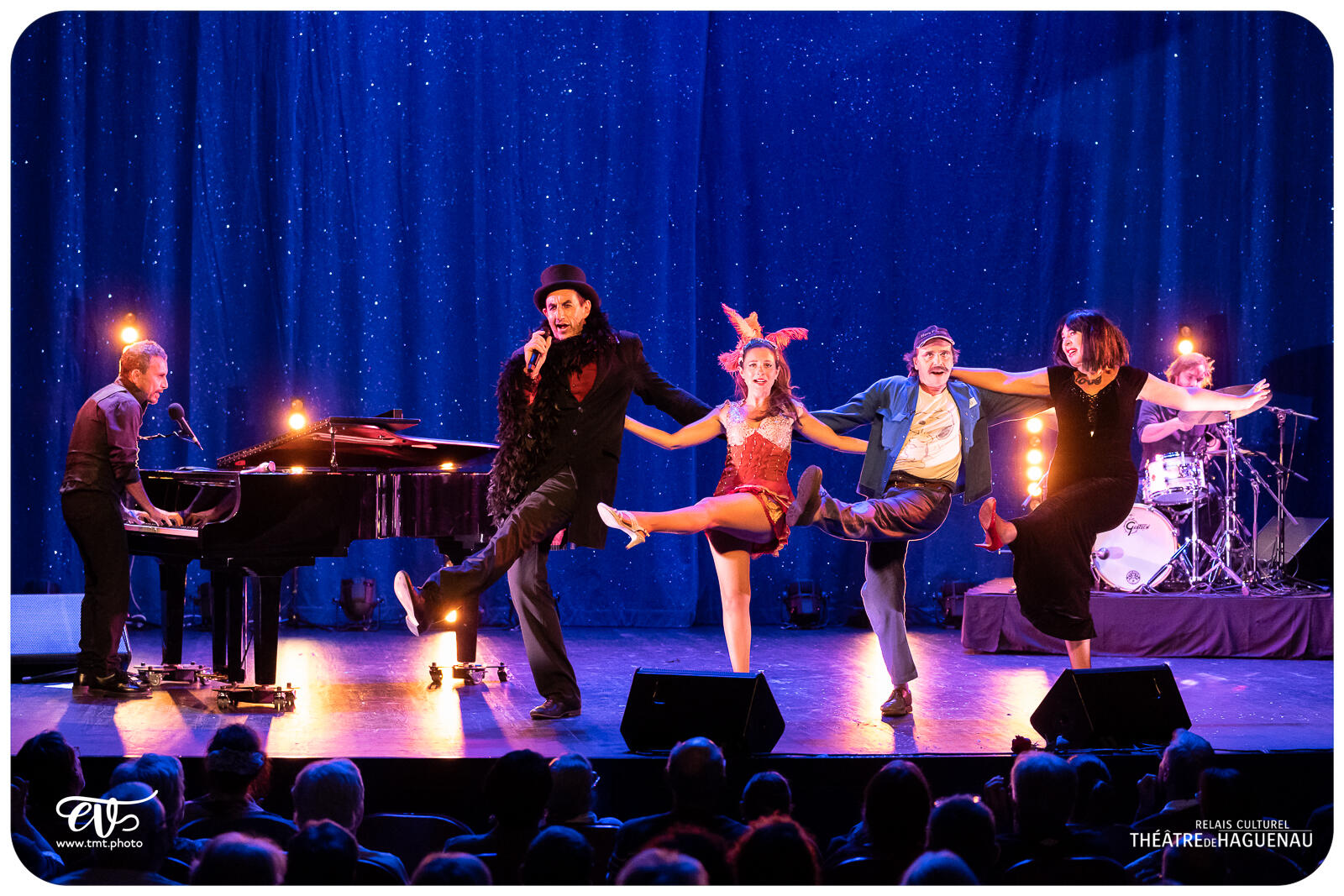 LE CABARET EXTRAORDINAIRE